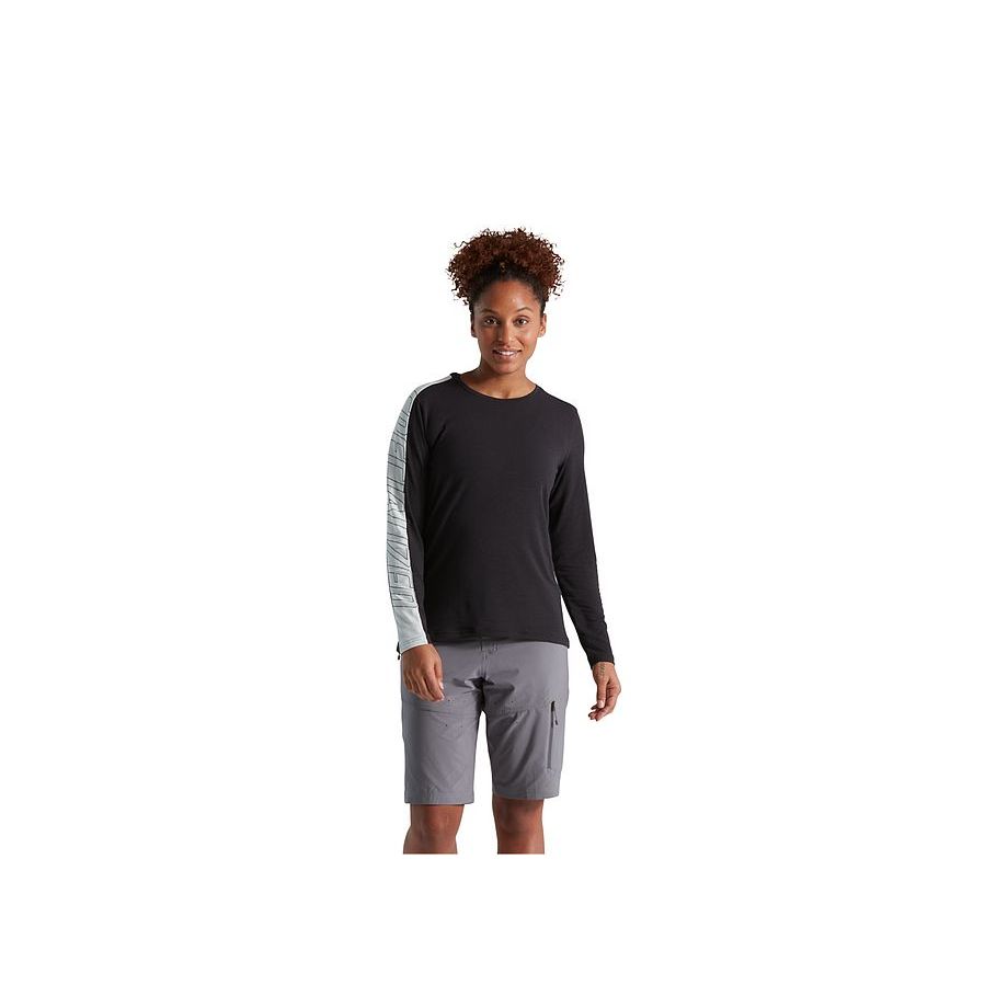 Women's Trail Cargo Shorts