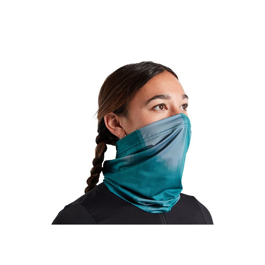 Distortion Neck Gaiter