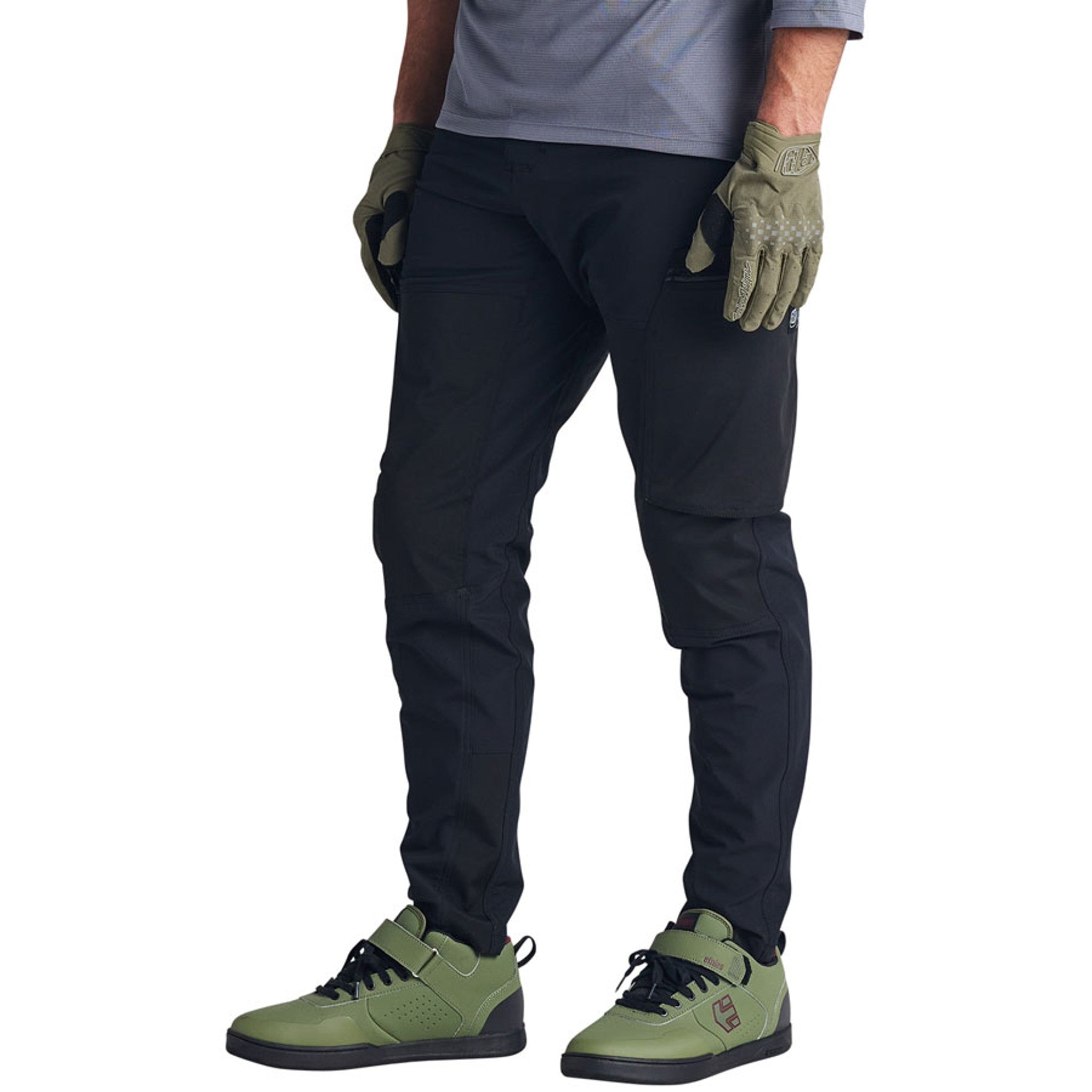 Ruckus Cargo Pants