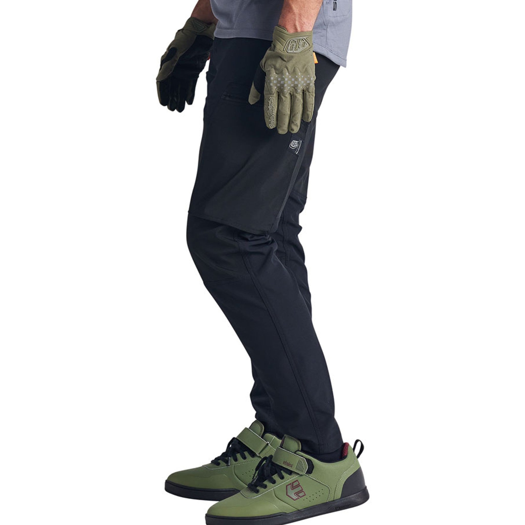 Ruckus Cargo Pants