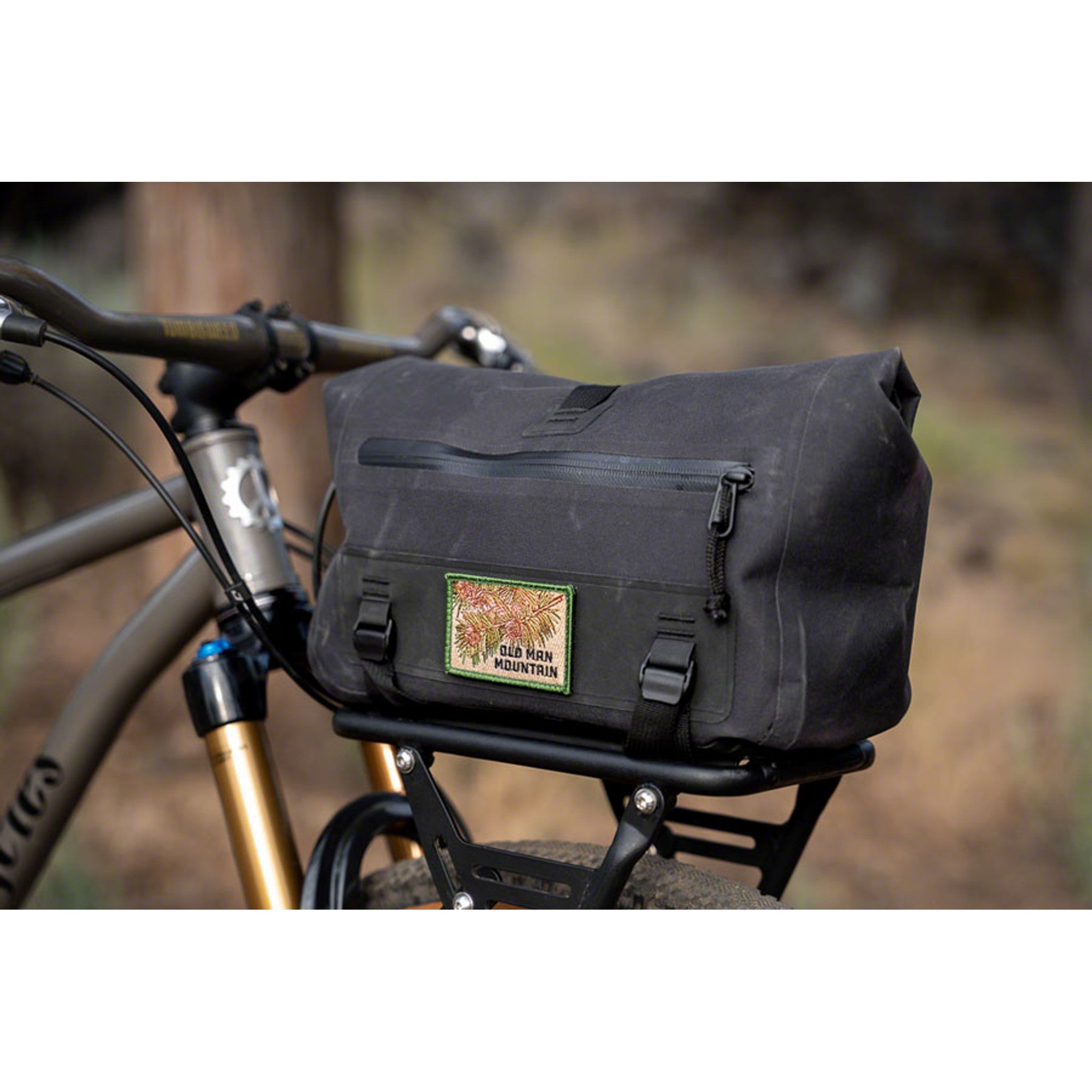 Juniper Trunk Bag - 7L, Black