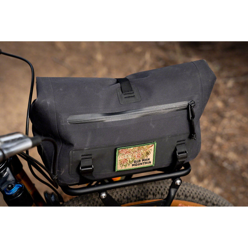 Juniper Trunk Bag - 7L, Black