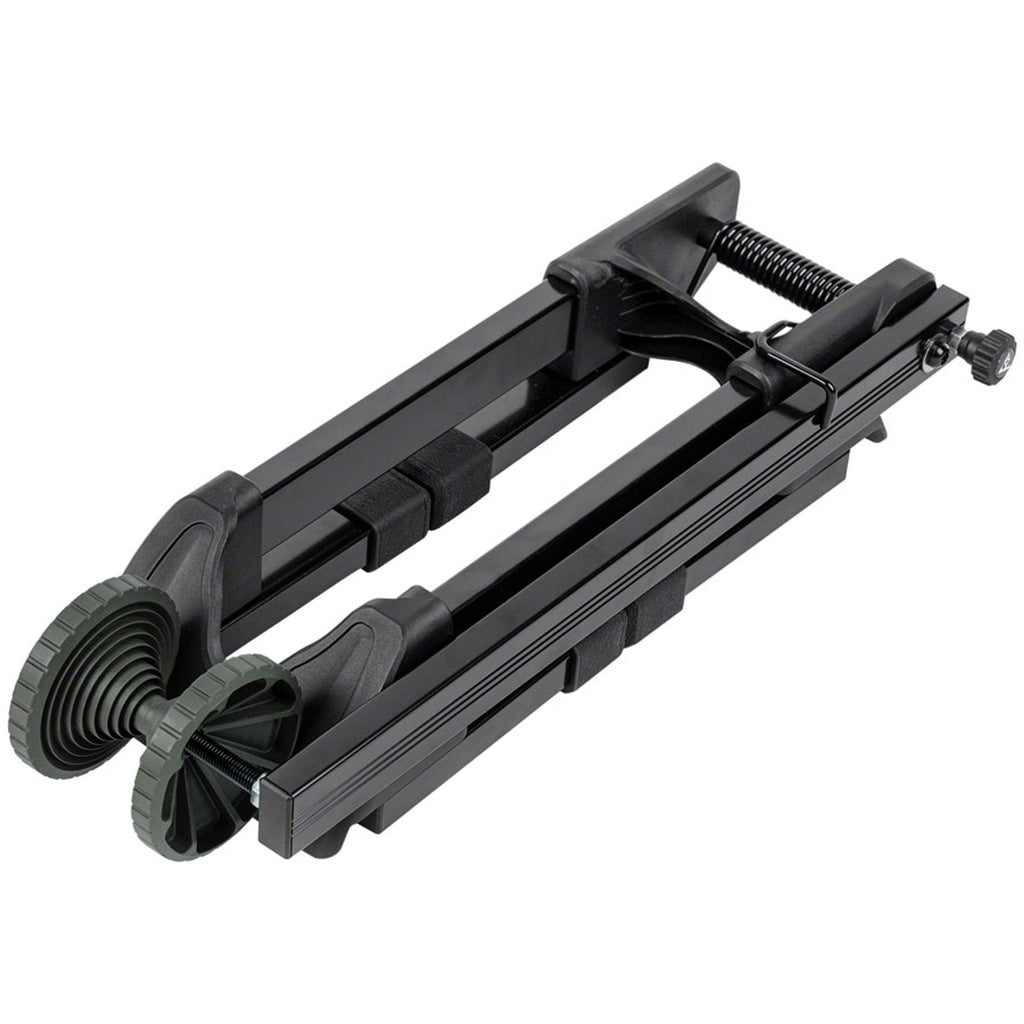 Lineup Display Stand Max