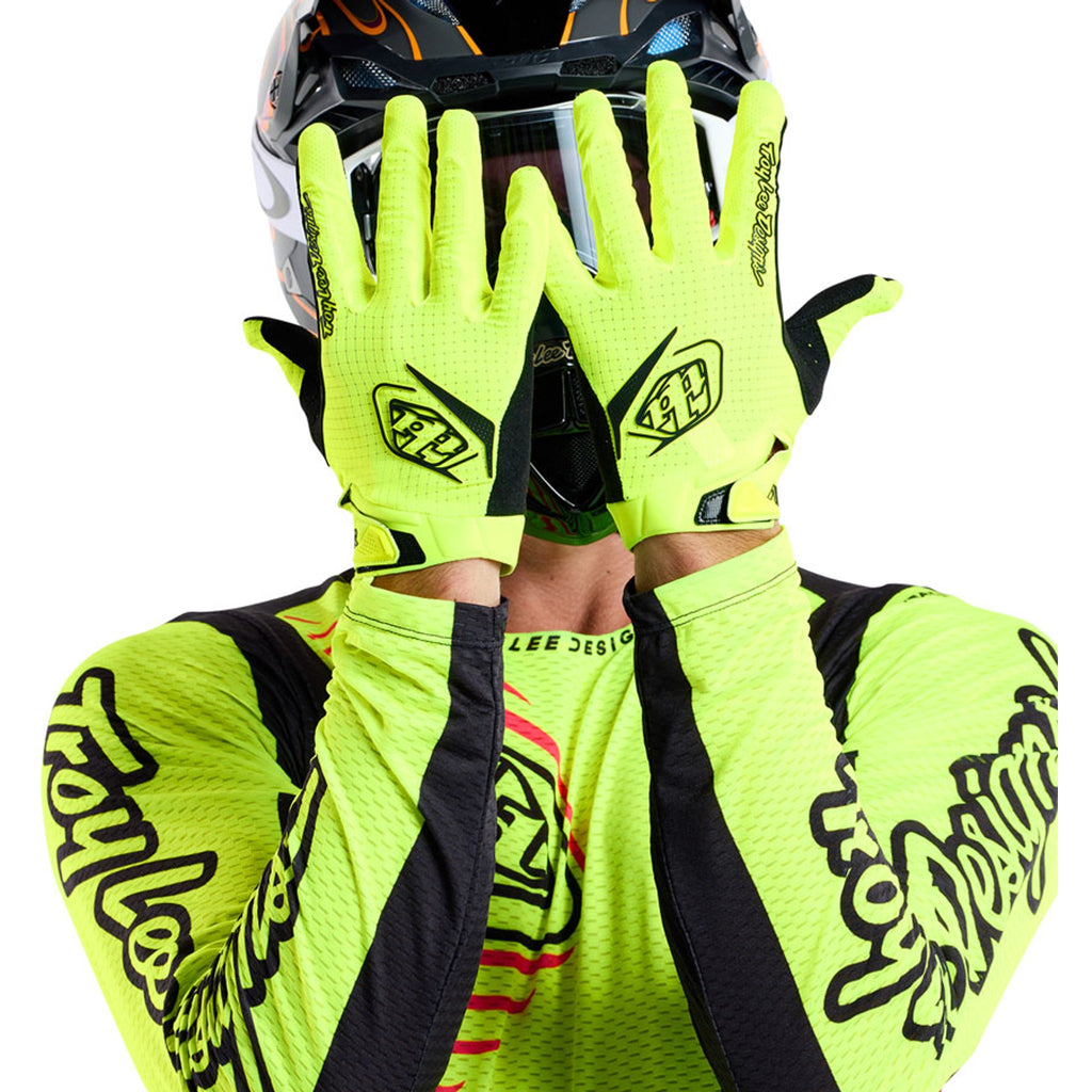 Air Gloves