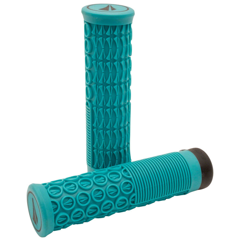 Thrice Grip