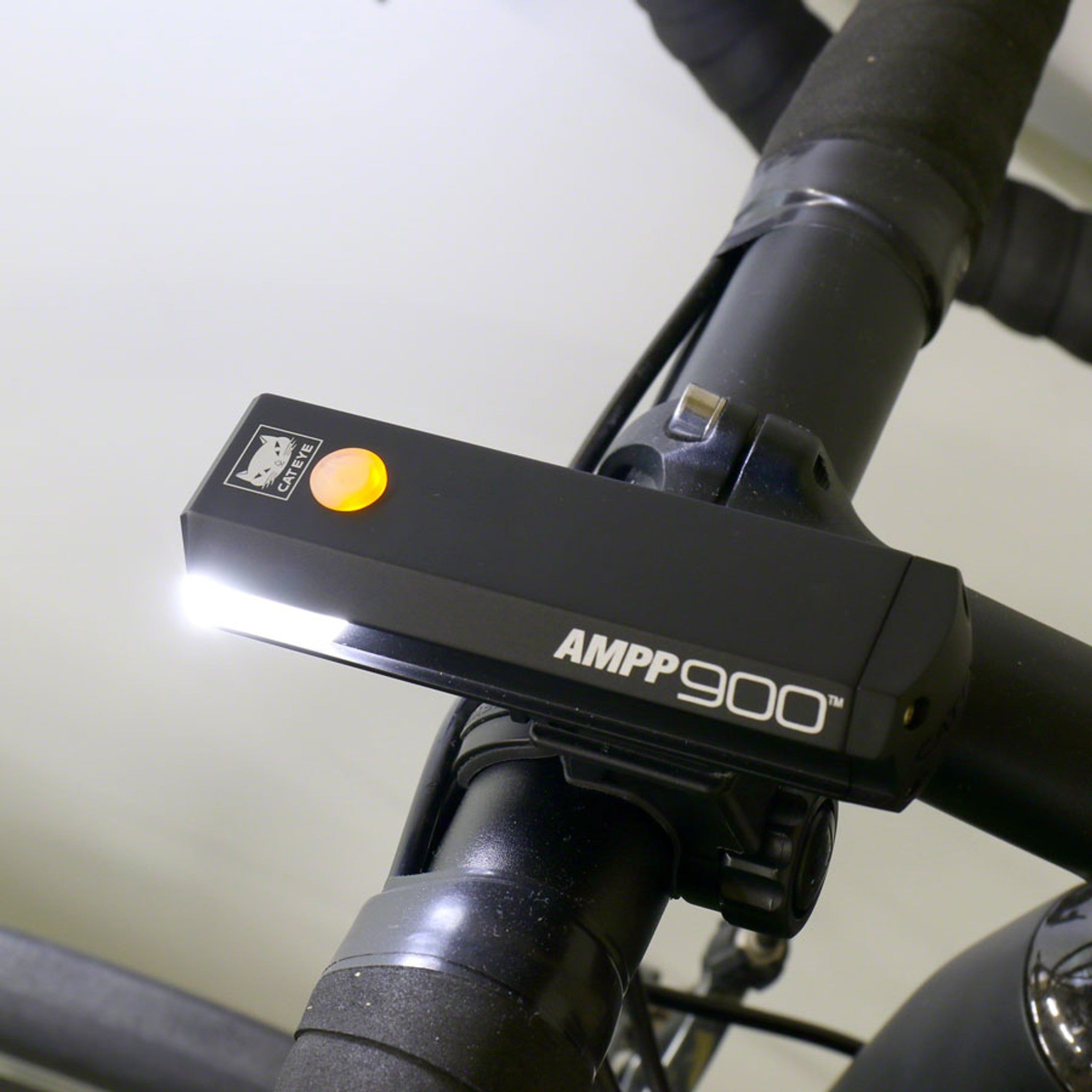 AMPP900 Headlight - Black
