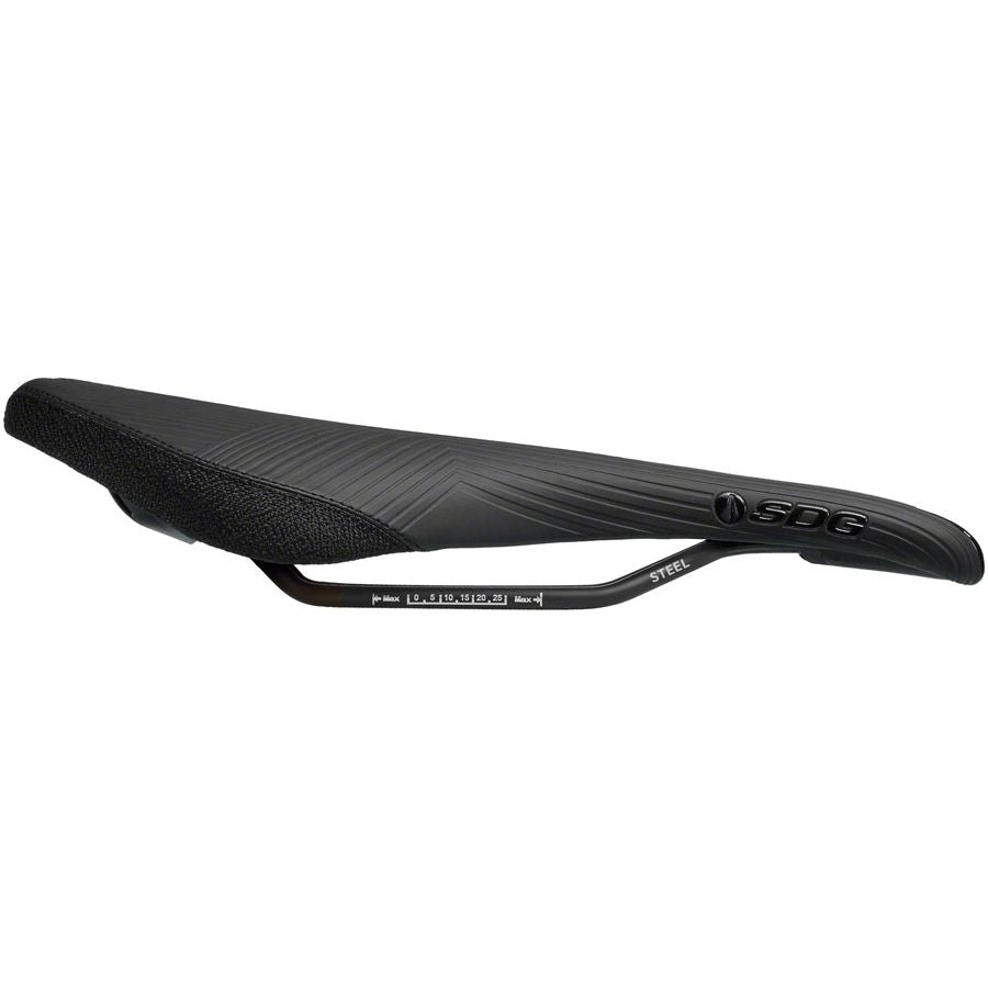 Duster P MTN Saddle - Steel, Black