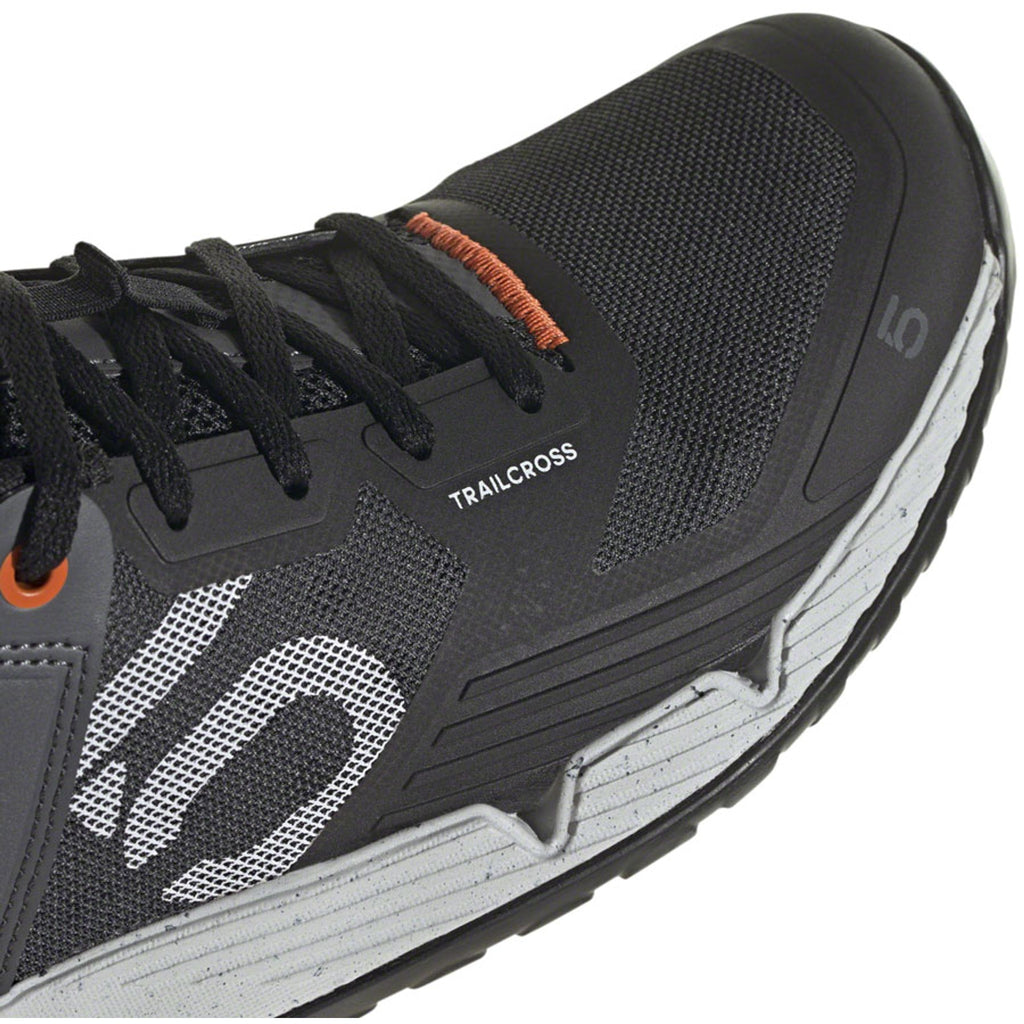 Trailcross XT Flat Shoes - Men's, Core Black/Ftwr White/Gray Six