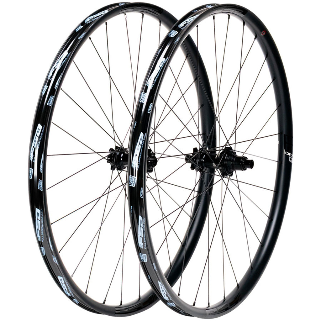 Non Series SC i30 Wheelset - 29" - 15 x 110mm/12 x 148mm - 6-Bolt - Carbon - Black - 12mm Thru x 148mm - 6-Bolt Disc - 30mm internal - Tubeless Ready